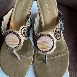 Stunning Karen Scott sandals style sansombrz bronze beaded Ladies Size 9M